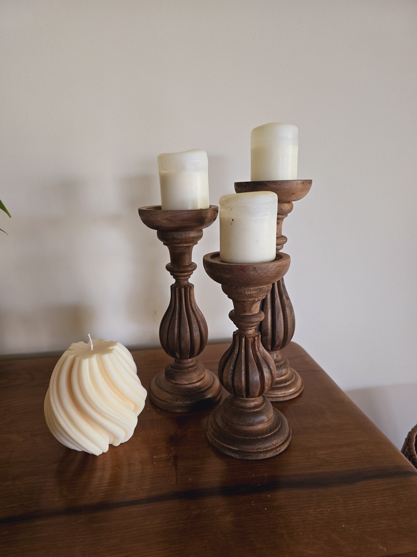 Fluted Grove Wooden Candle Holder Set