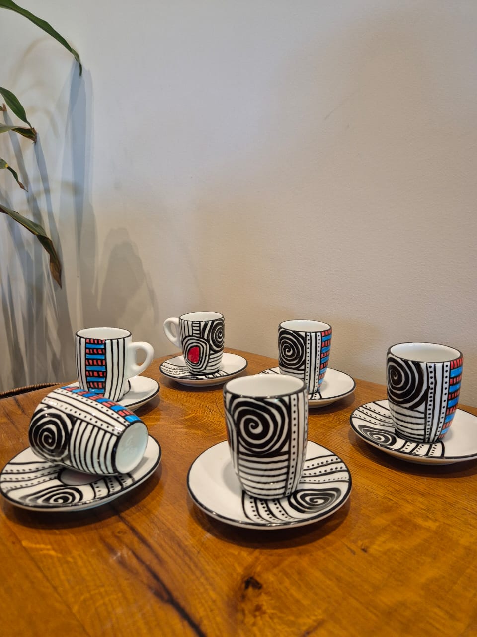 Koko" Hand-Painted Graphic Coffee Cup Set (Set of 6)