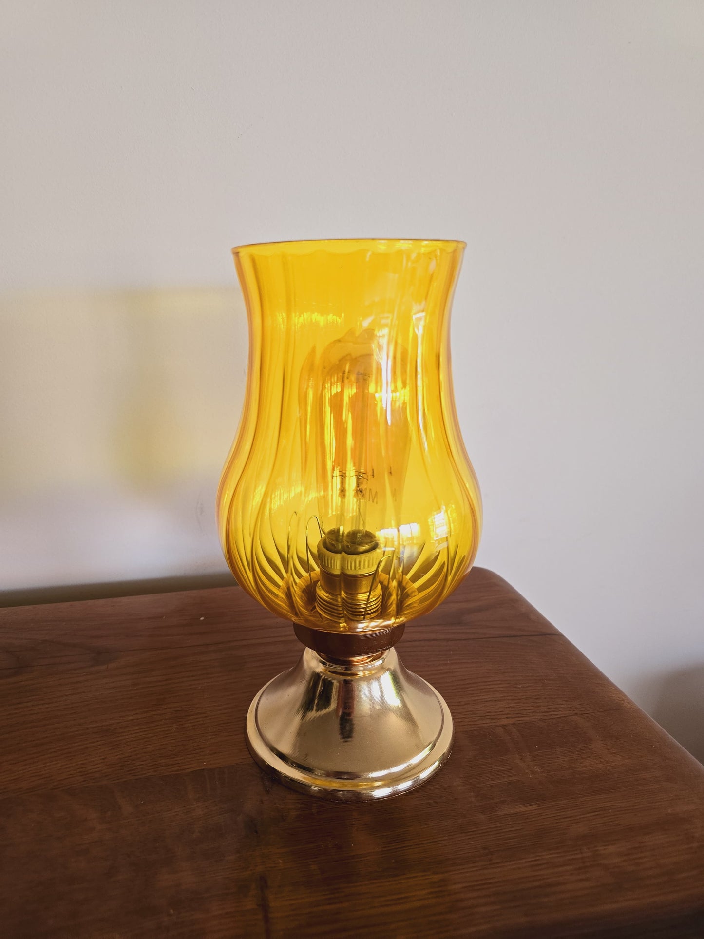 Amber Glow Ribbed Glass Table Lamp